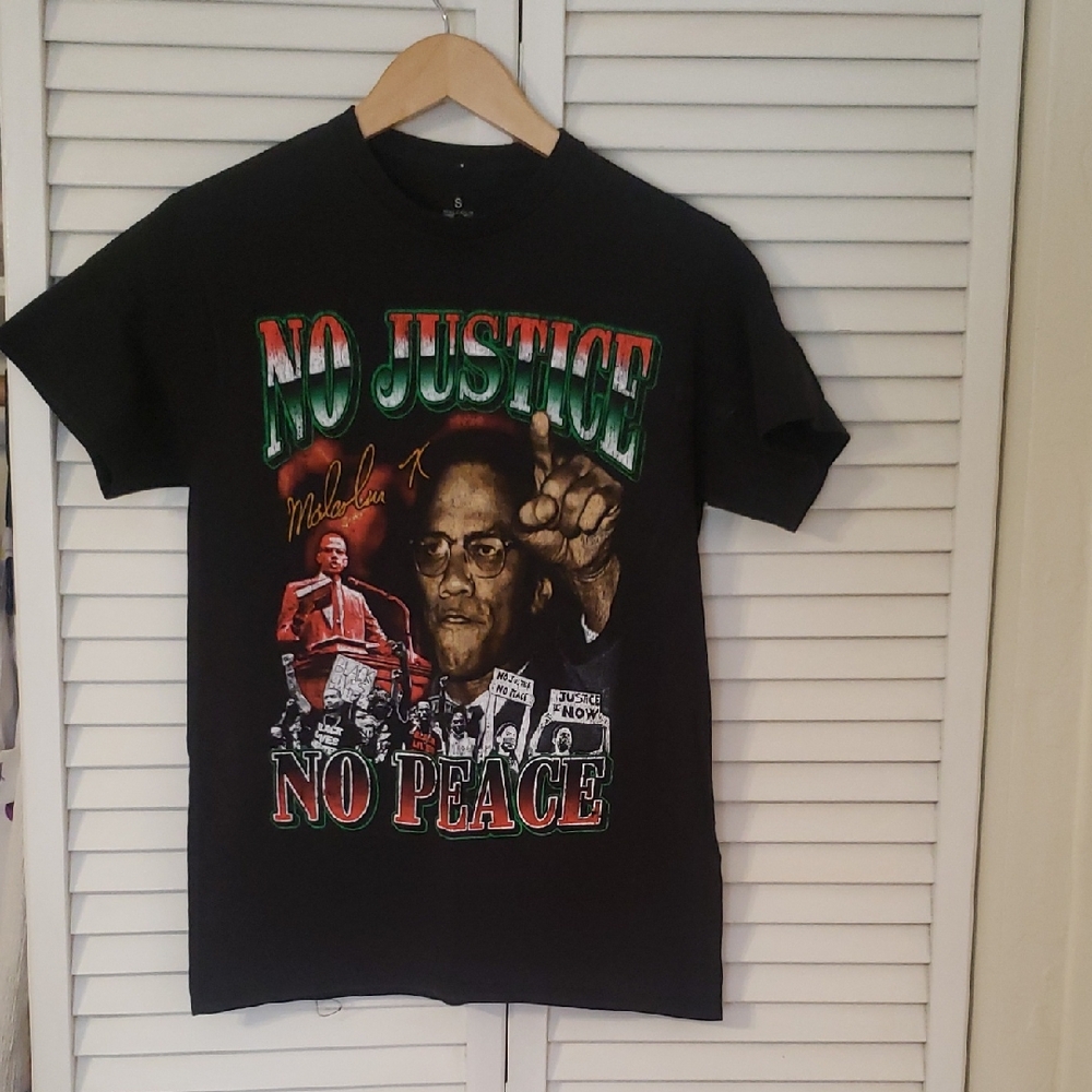 Gildan Black Graphic Tee with Red and Green Accents